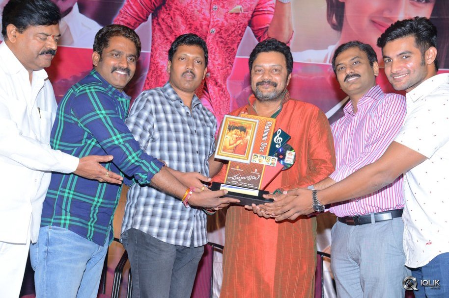 Chuttalabbayi-Movie-Platinum-Disc-Function